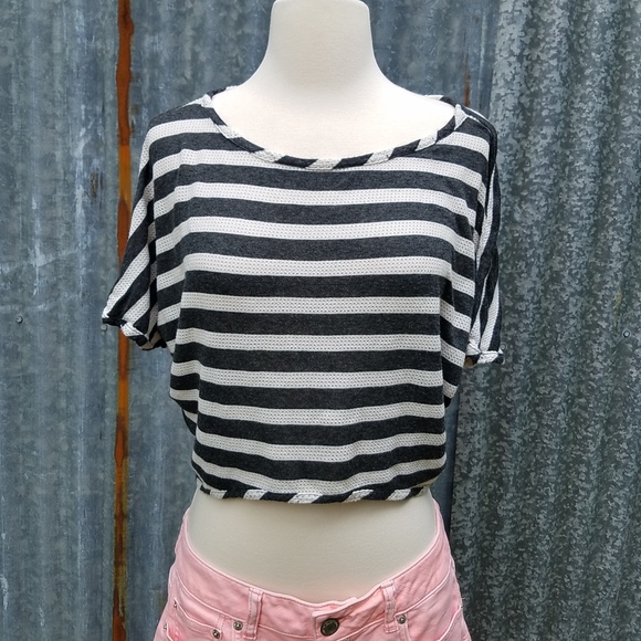 *$3 FOR $15* Kira Striped Dolman Sleeve Crop Top - Picture 2 of 8